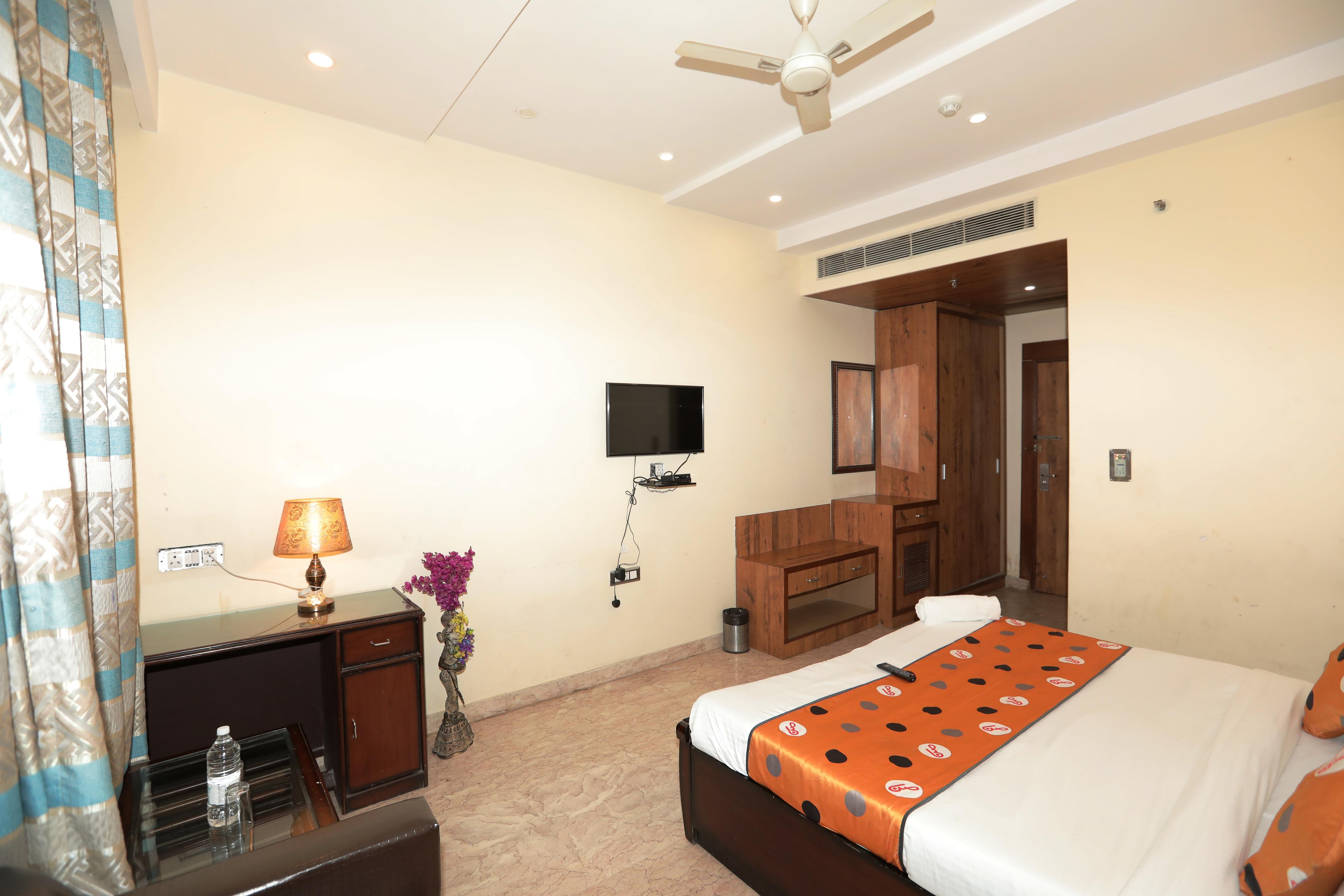 Trinetra Prem Residency - Tap to explore photos