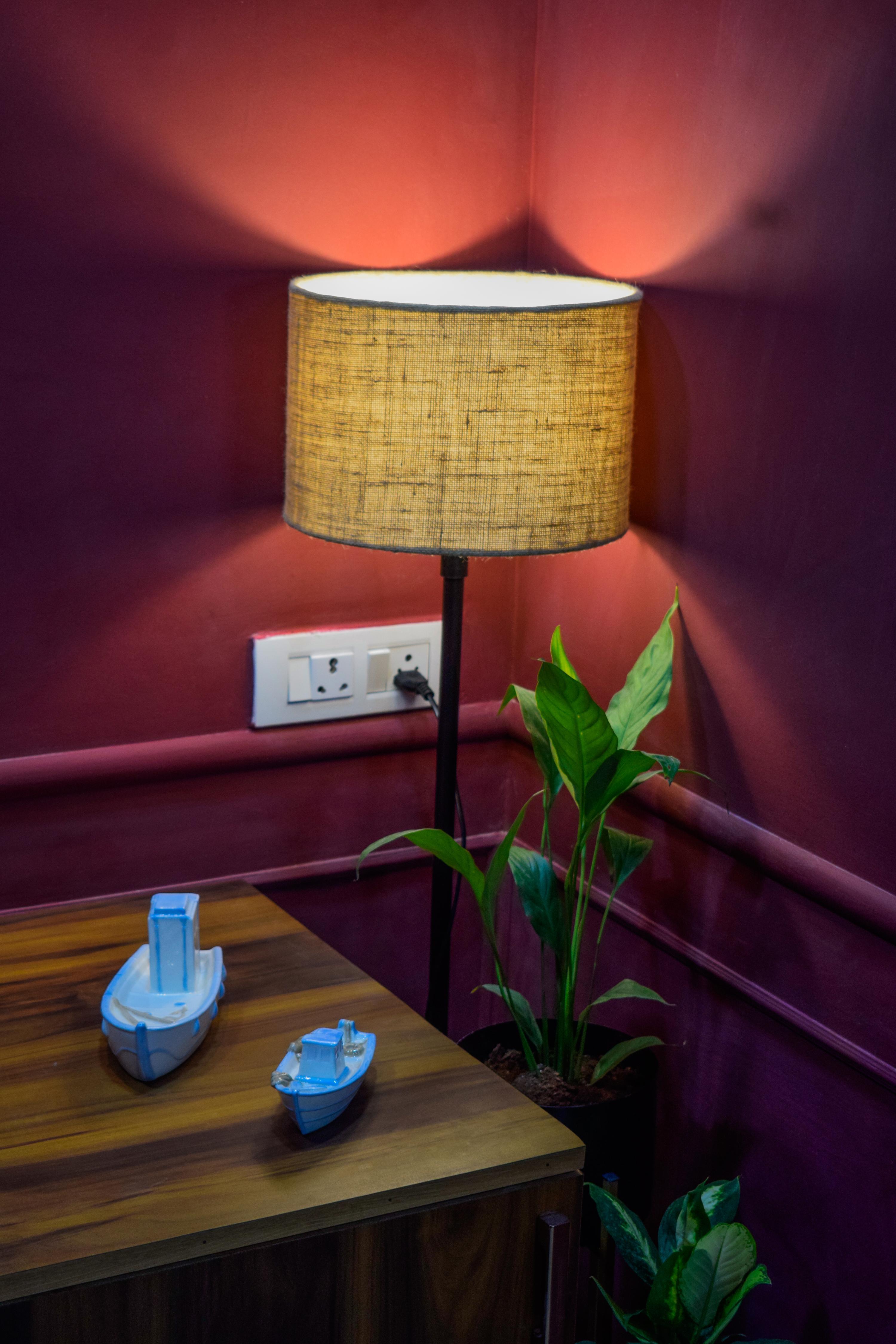 ZENEN-Cozy 2BHK - Tap to explore photos
