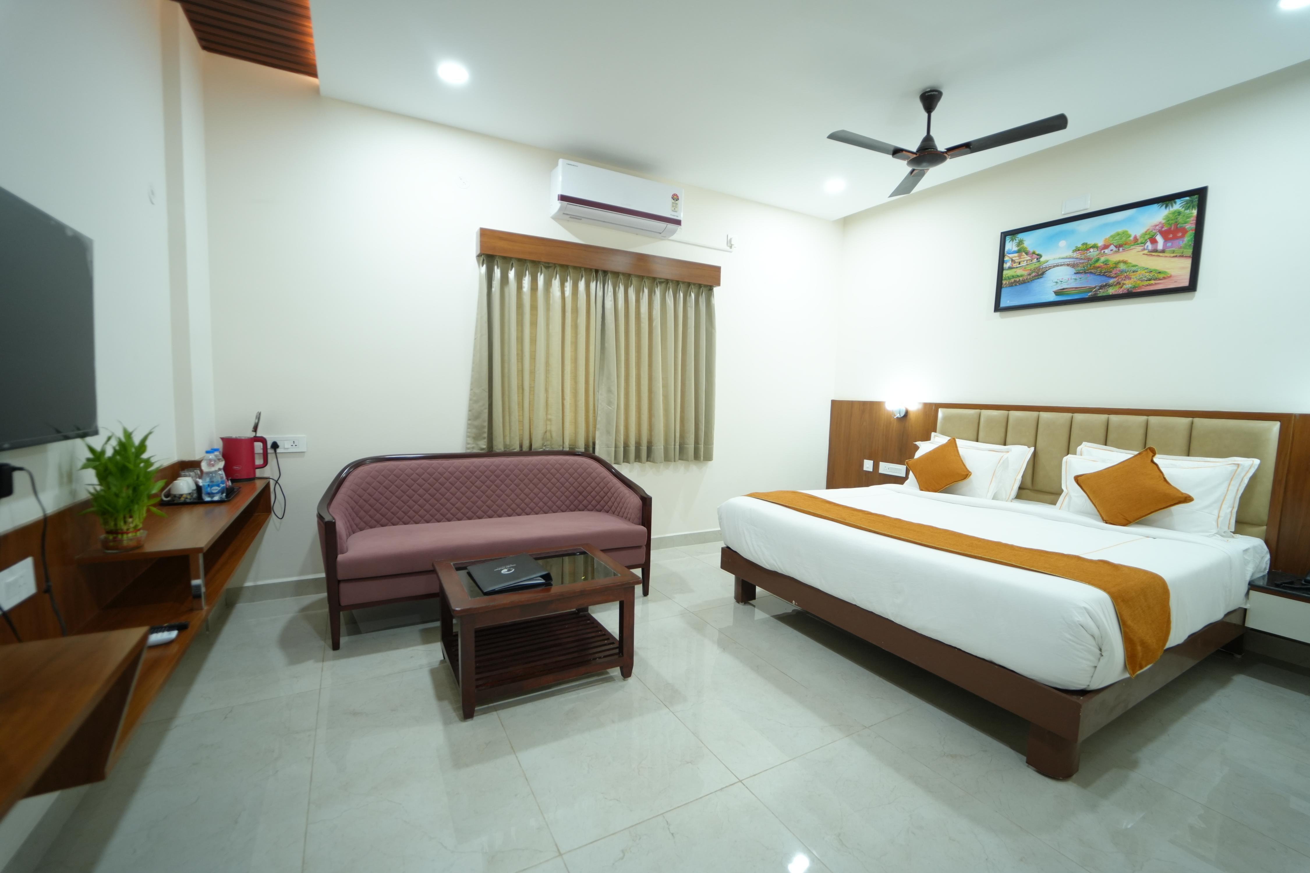 Hotel Nanda Mohan Residency - MSR Manssion inn Room Type - Luxury Suite