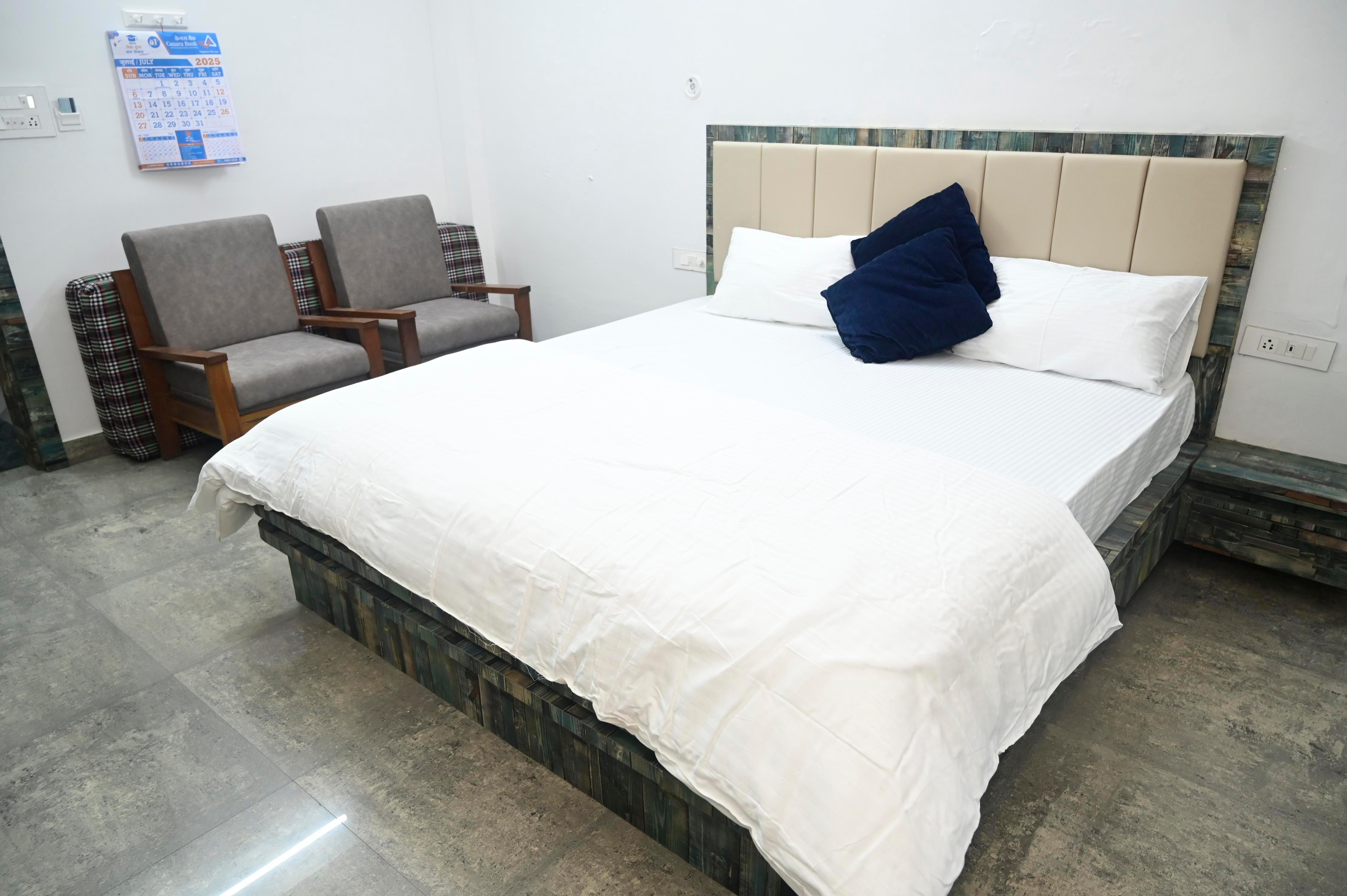 Balajee Homestay - Tap to explore photos
