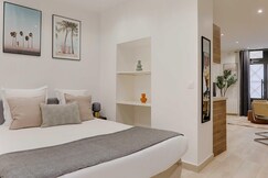 Modern Parisian Getaway 1BR/4 Guests Saint Germain des Pres