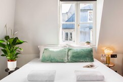 Magnificent 3BR/8P Apartment - Montorgueil 8
