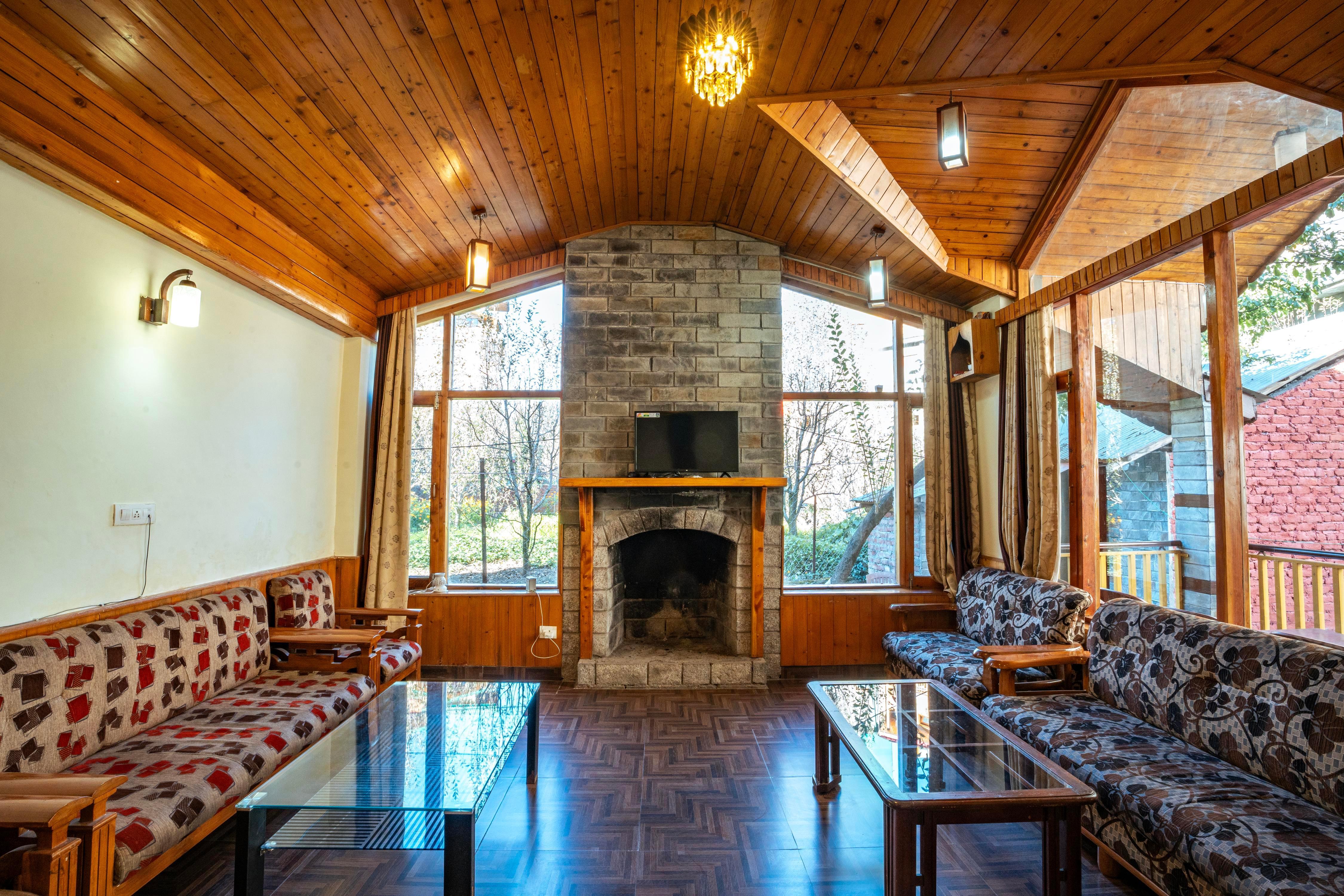 The Northwood Cottages - Tap to explore photos