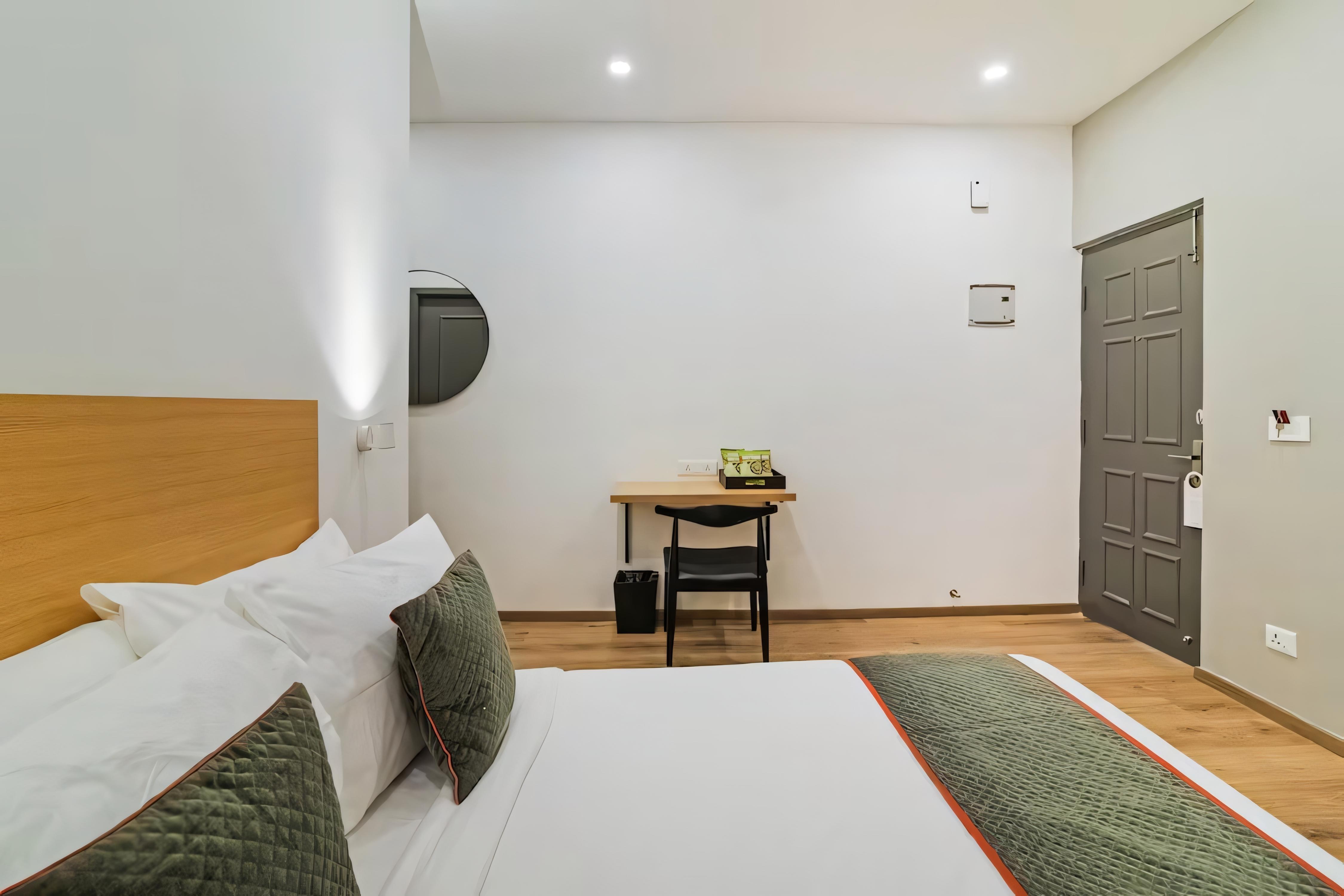RG SUITES THORAIPAKKAM - Tap to explore photos
