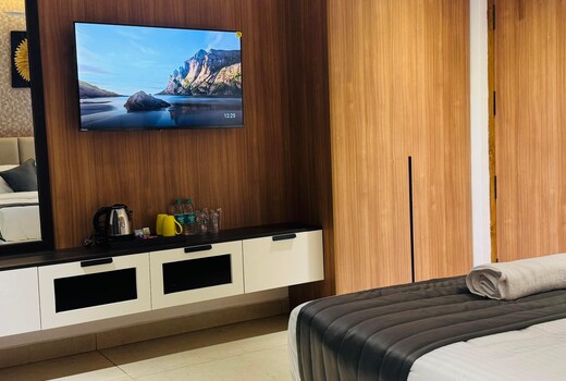 Hotel Vaigai Residency