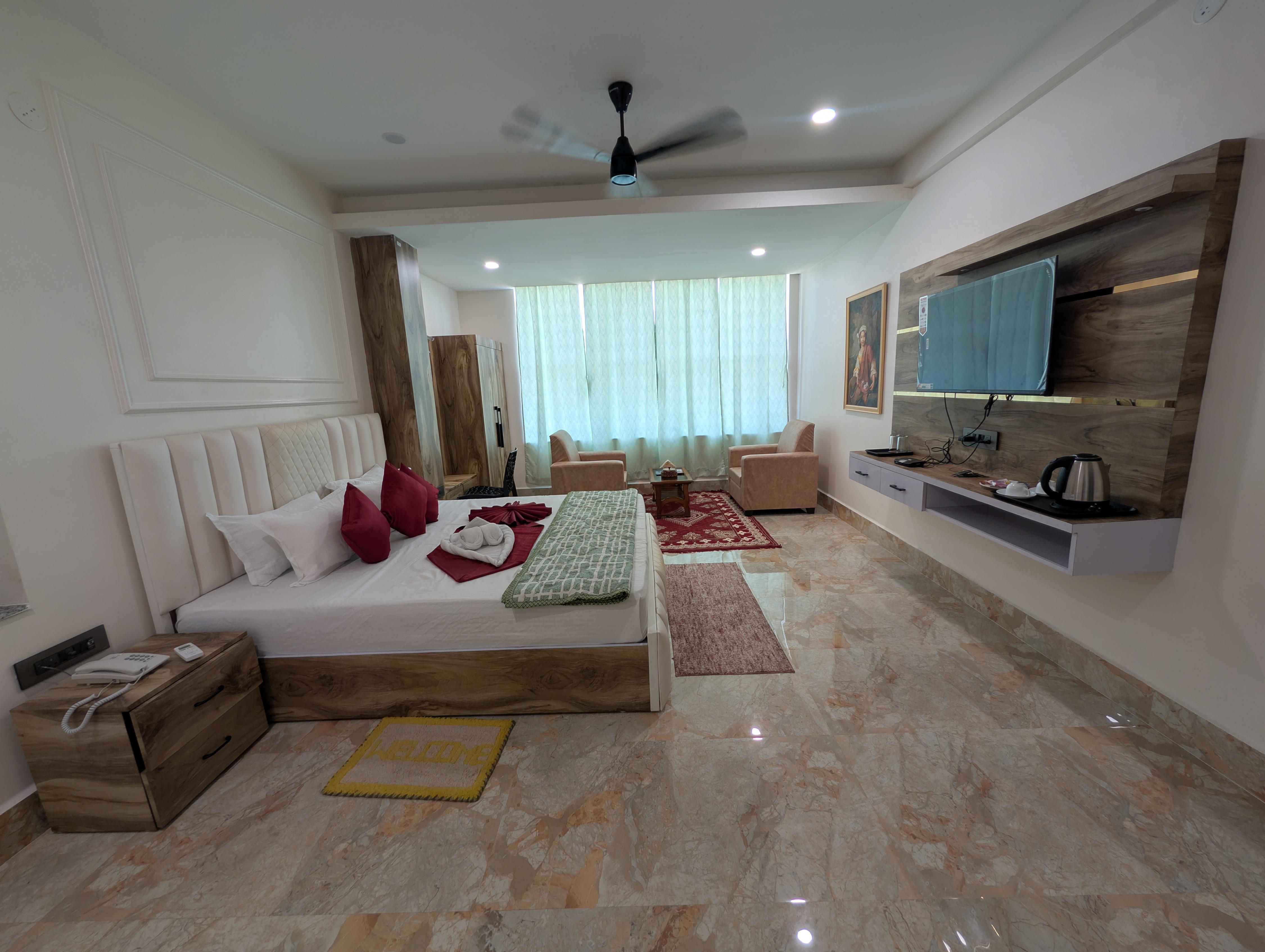 Hotel Delux International Room Type - Suite Room