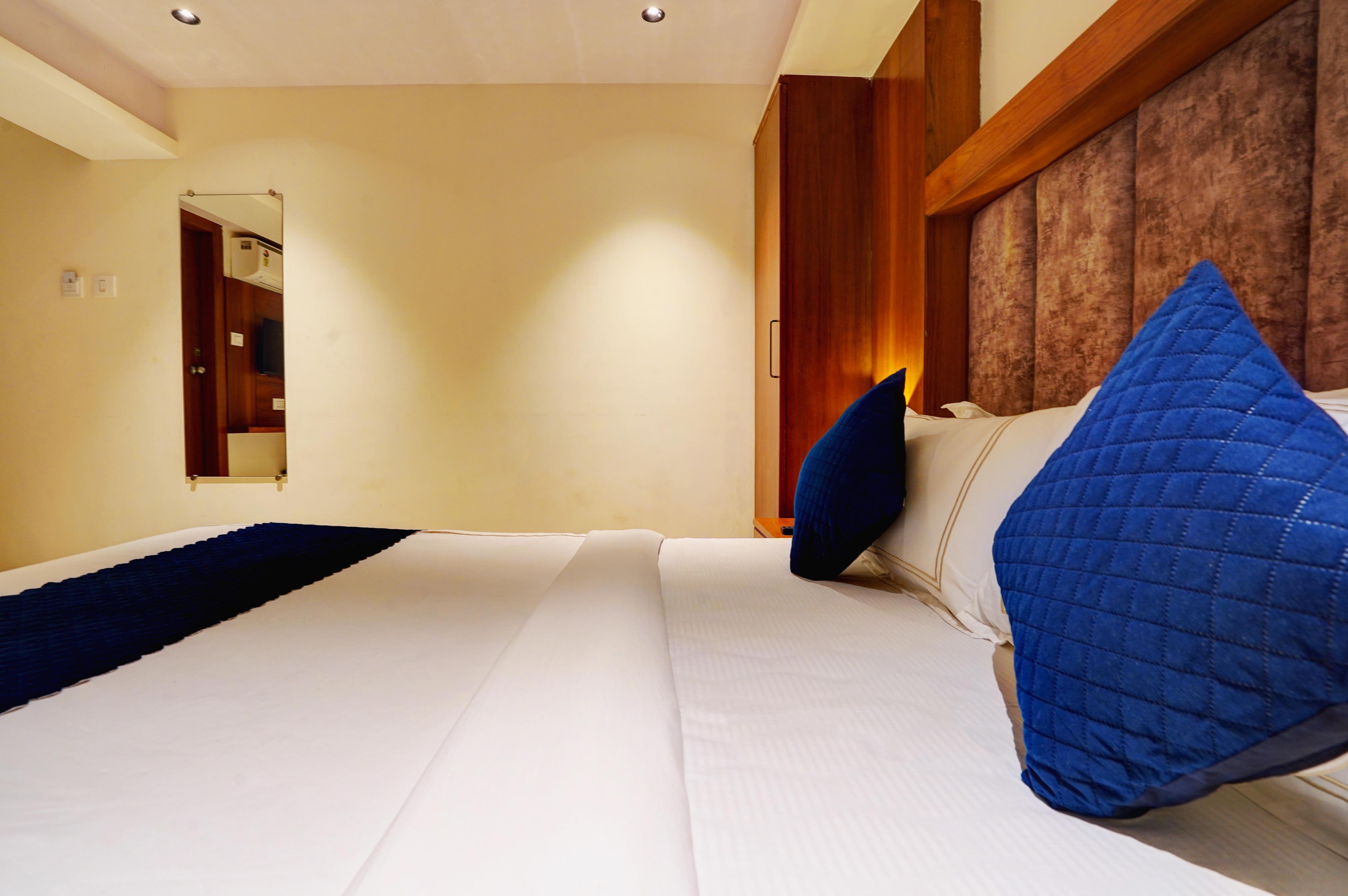 Hotel ISRA Comfort Inn - Tap to explore photos