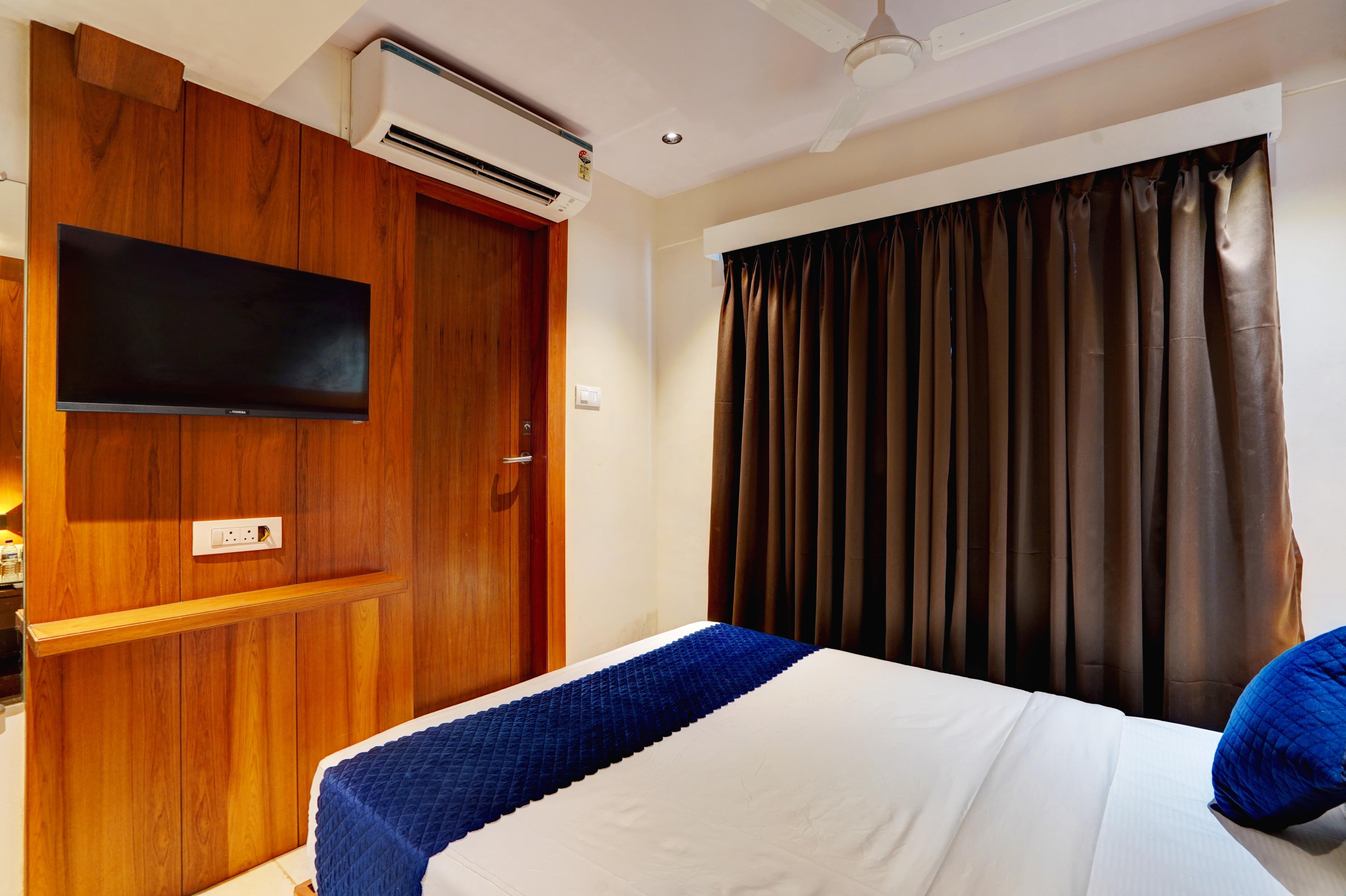 Hotel ISRA Comfort Inn - Tap to explore photos