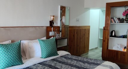House of Hive | Himalayas View | 5BR by Homeyhuts Room Type - House of Hive 1BR Cozy Himalayan Stay House of Hive | Himalayas View | 5BR by Homeyhuts Room Type - House of Hive 1BR Cozy Himalayan Stay