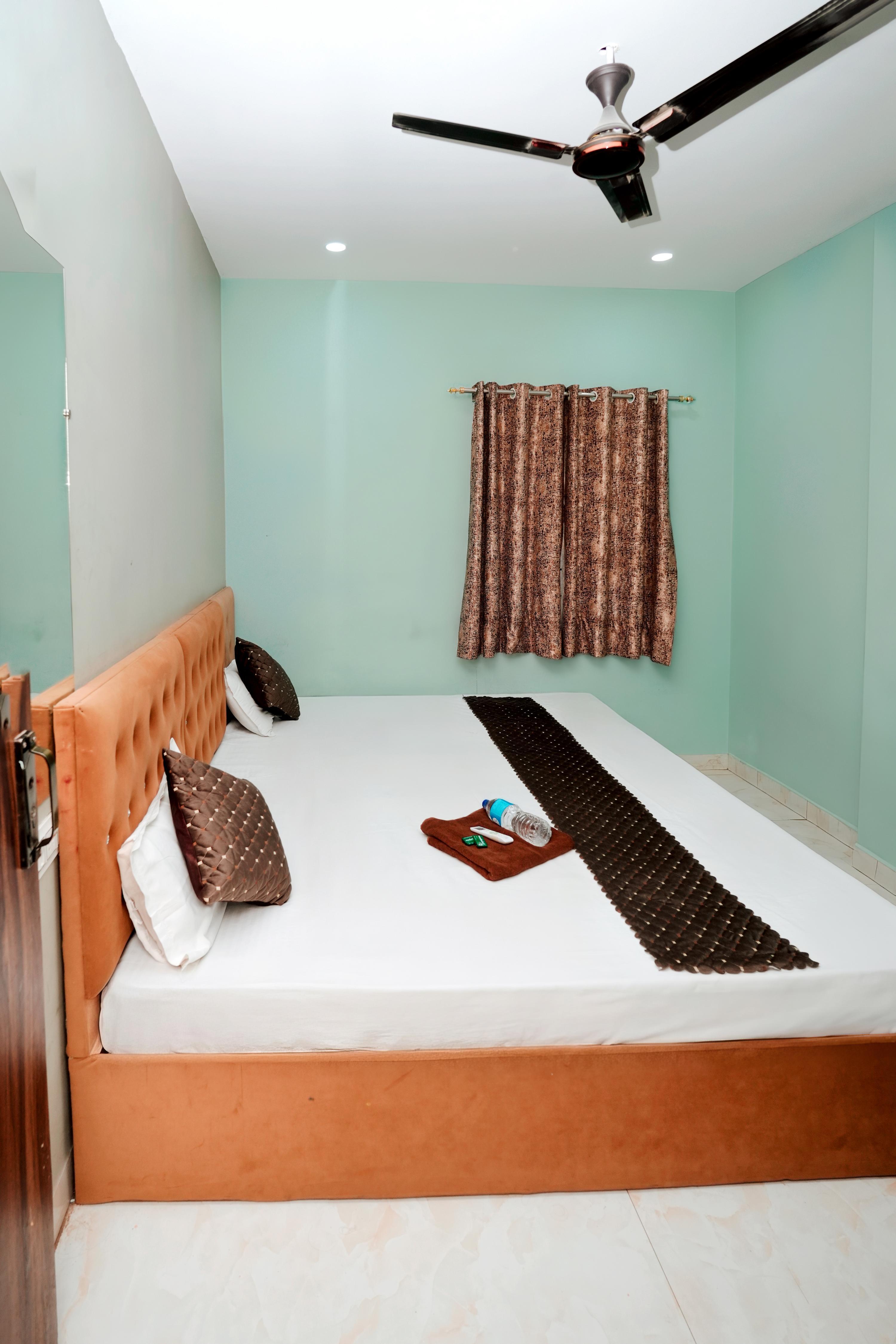 Hotel Shivganga - Tap to explore photos