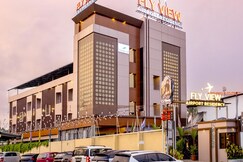 FLY VIEW Airport Residency