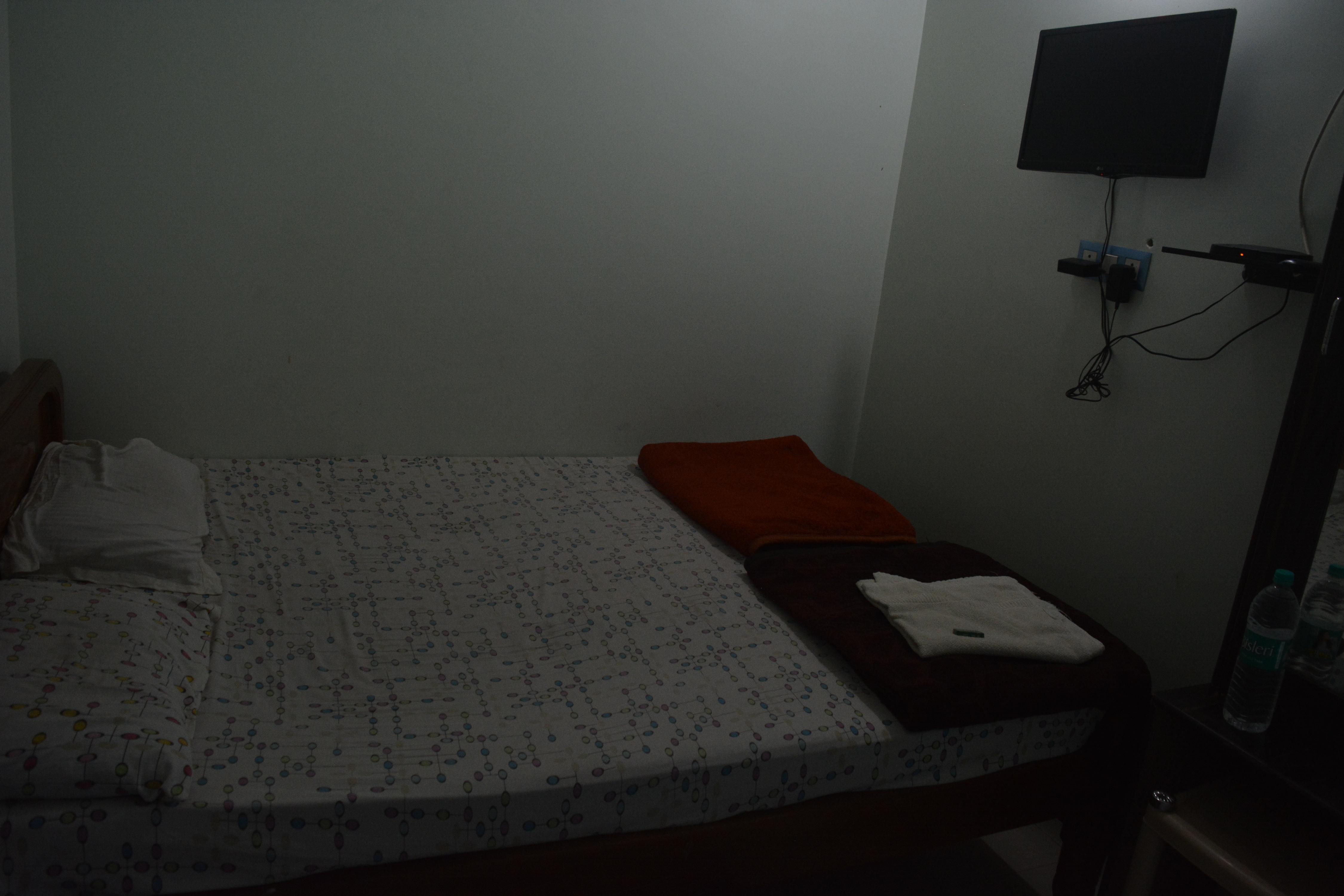 Hotel Mid Town Room Type - Standard Room Non AC