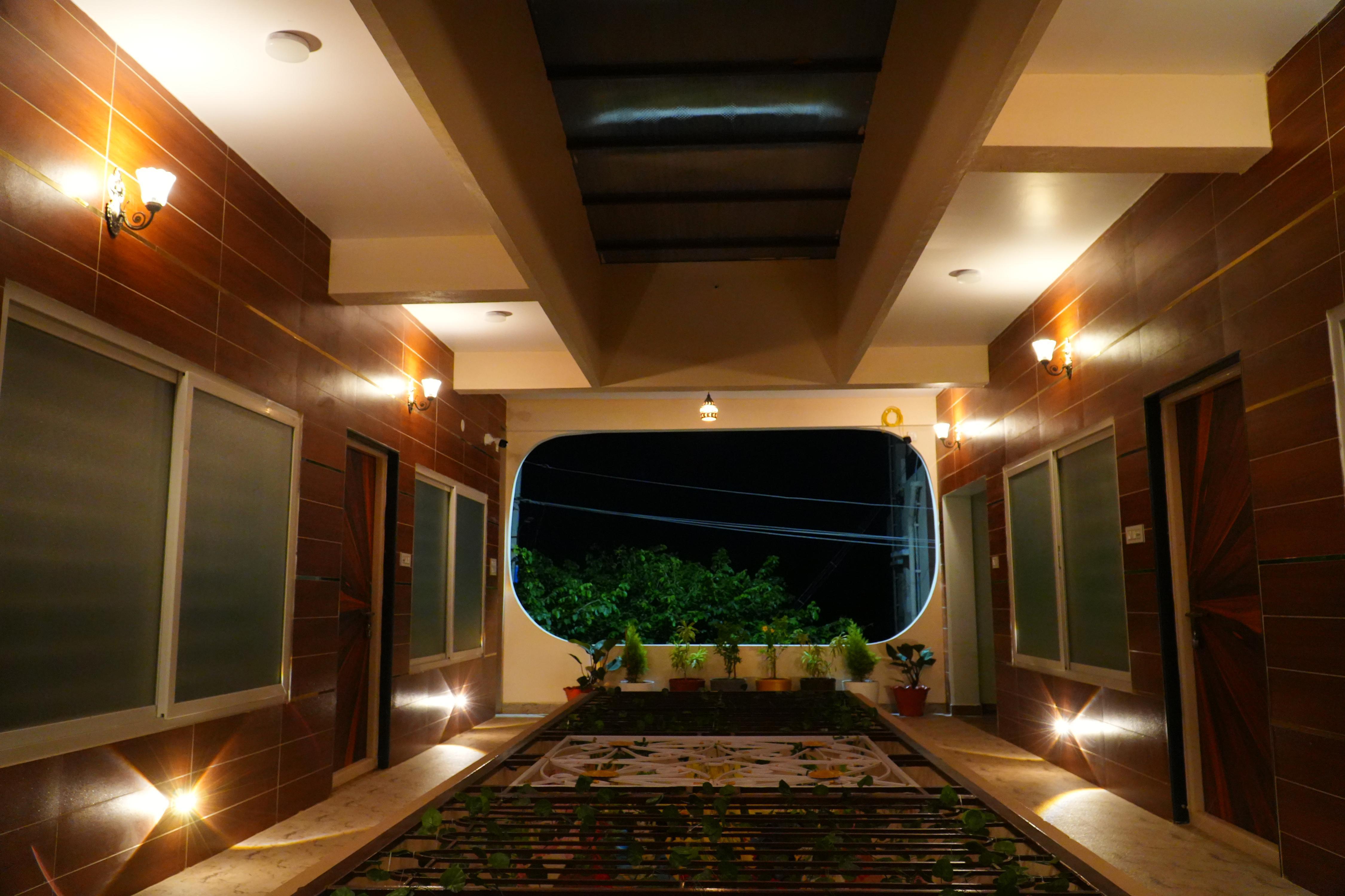 Shanthi guest house - Tap to explore photos