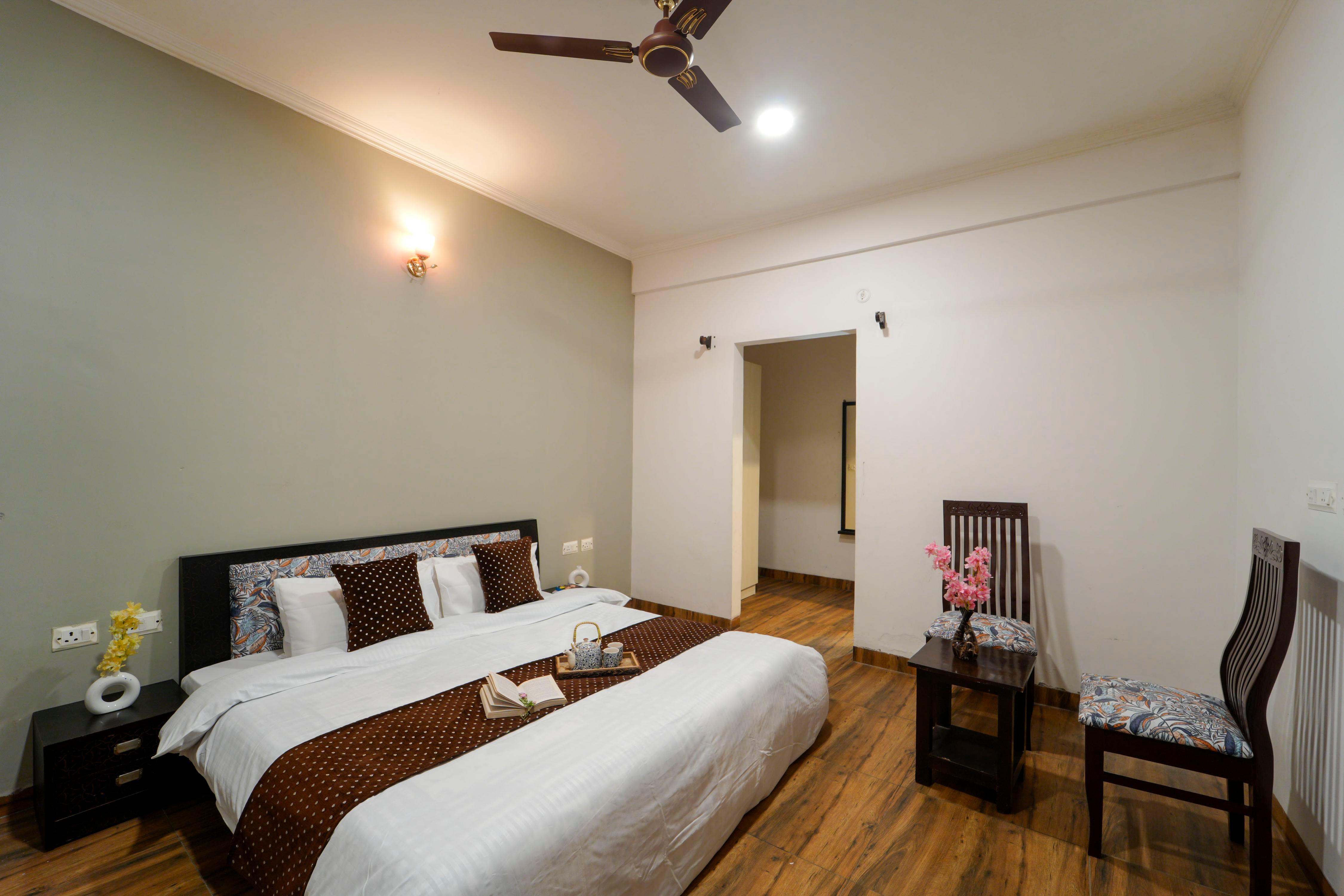 Iva - 1 BHK Near Kainchi Dham - Tap to explore photos