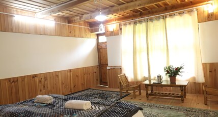 Escape Window Jibhi Room Type - Garden View Rooms
