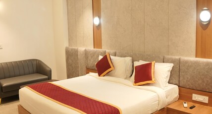 DENZ PARADISE Room Type - Executive Room