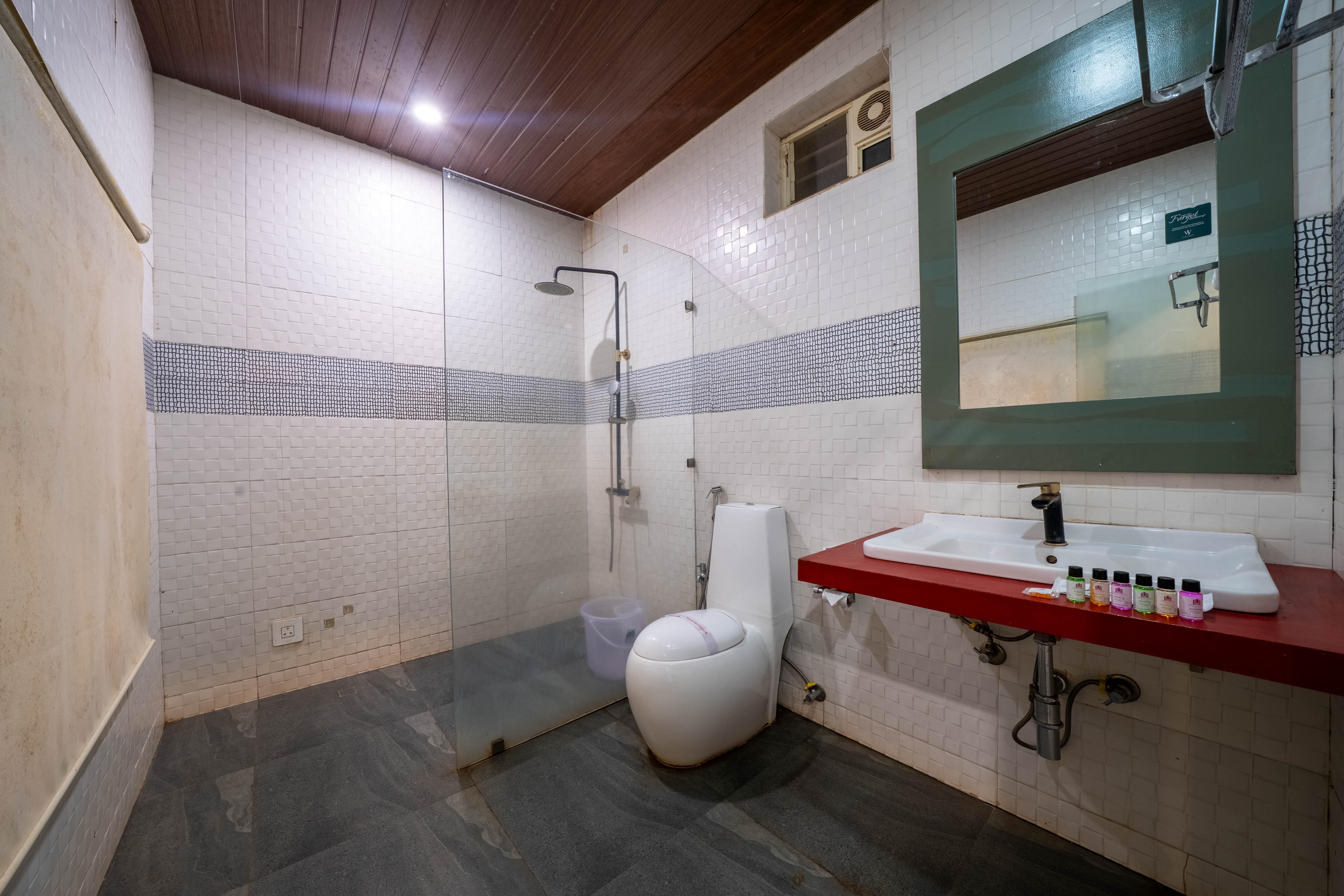 Perfectstayz Premium Morjim - Tap to explore photos
