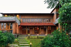 SaffronStays Trisara by the lake