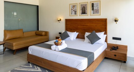 Rain Forest Gir Resort Room Type - Royal Cottage