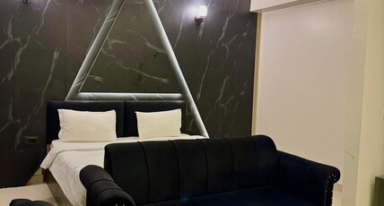 The Casa Stay | DLF MyPad Room Type - Silk N Shadow