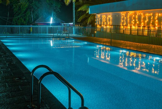 Munroe Island Lake Resort