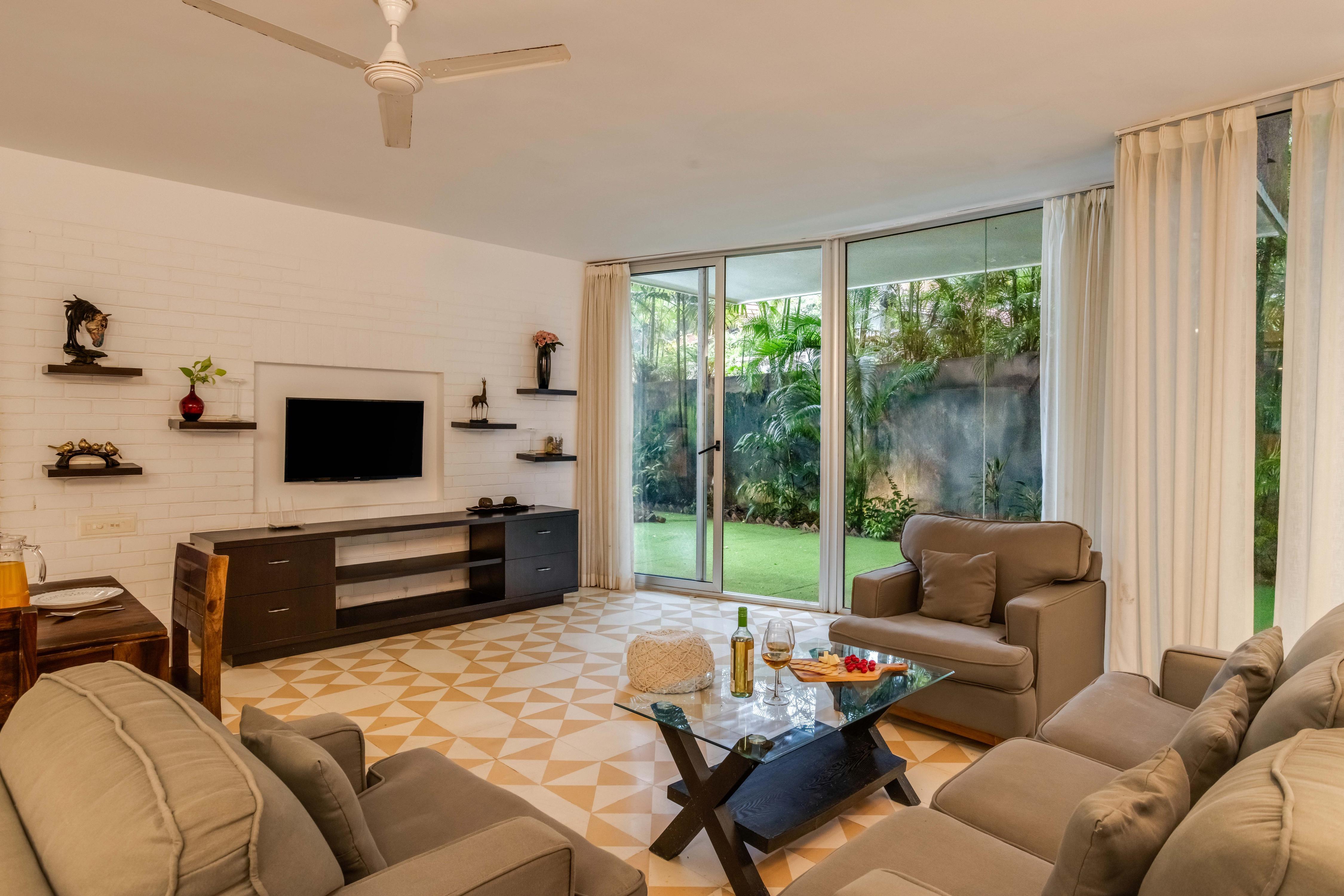 Modern 2BHK w Pool Access | 5km to Coco Beach | Hireavilla - Tap to explore photos