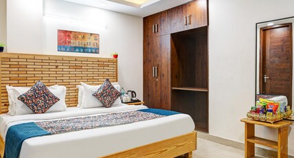 Hotel Ashram View Near Nizamuddin Railway Station Room Type - Infinity Double Room Hotel Ashram View Near Nizamuddin Railway Station Room Type - Infinity Double Room