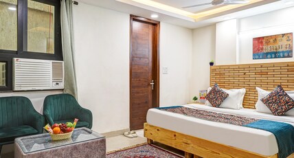 Hotel Ashram View Near Nizamuddin Railway Station Room Type - Infinity Double Room with Balcony Hotel Ashram View Near Nizamuddin Railway Station Room Type - Infinity Double Room with Balcony