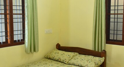 Skylark Homestay Panchalimedu Room Type - Three Bedrrom Villa with Kitchen Access