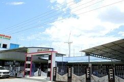 Zoe Lodge AC