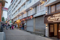 Canopy Boutique by SMARTLuth (Mall Road)