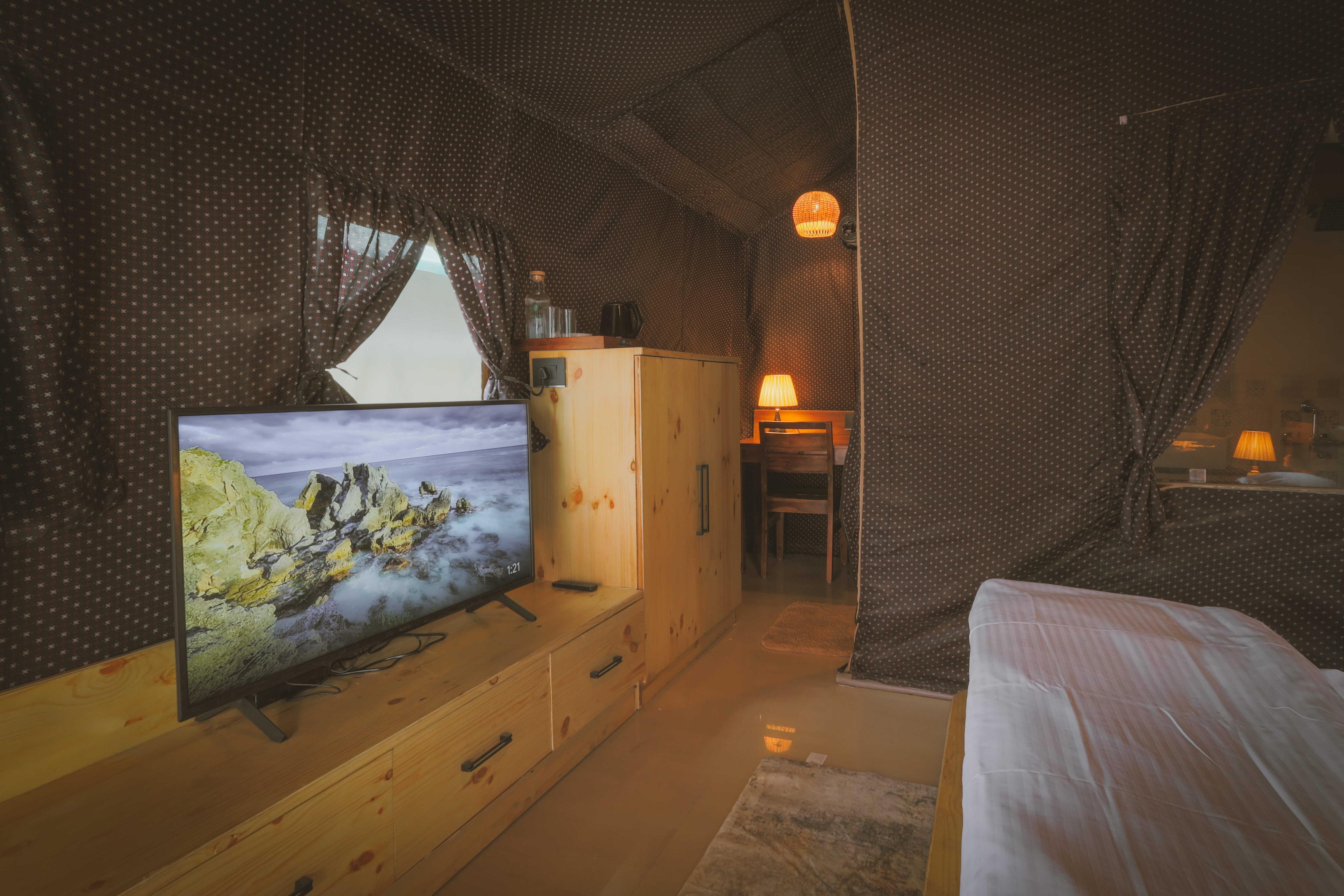 Dreamation Resorts Room Type - King Bed Tent with Hill View