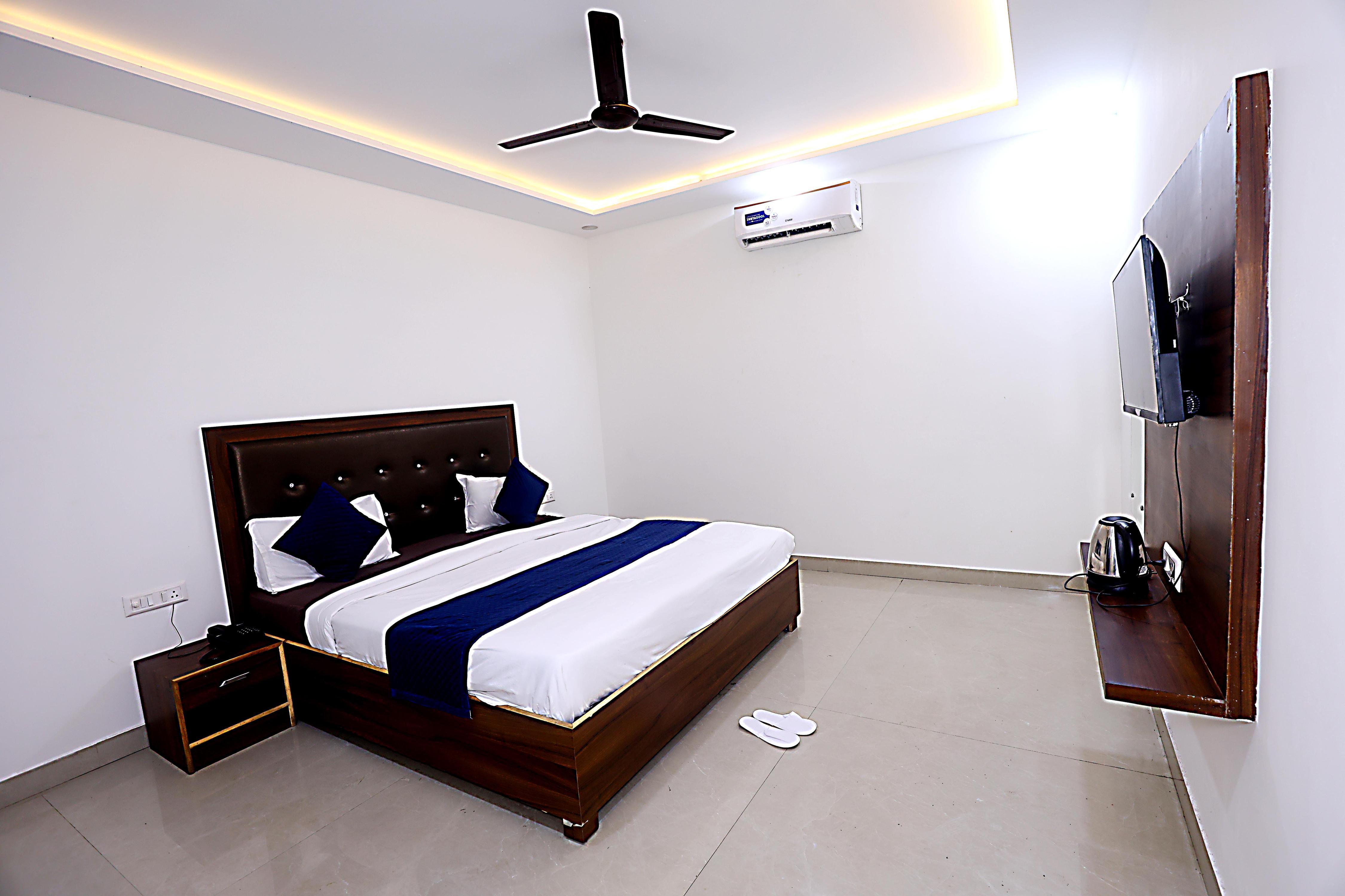 Hotel Akash Inn 300m From Taj Mahal Room Type - Deluxe Room without View
