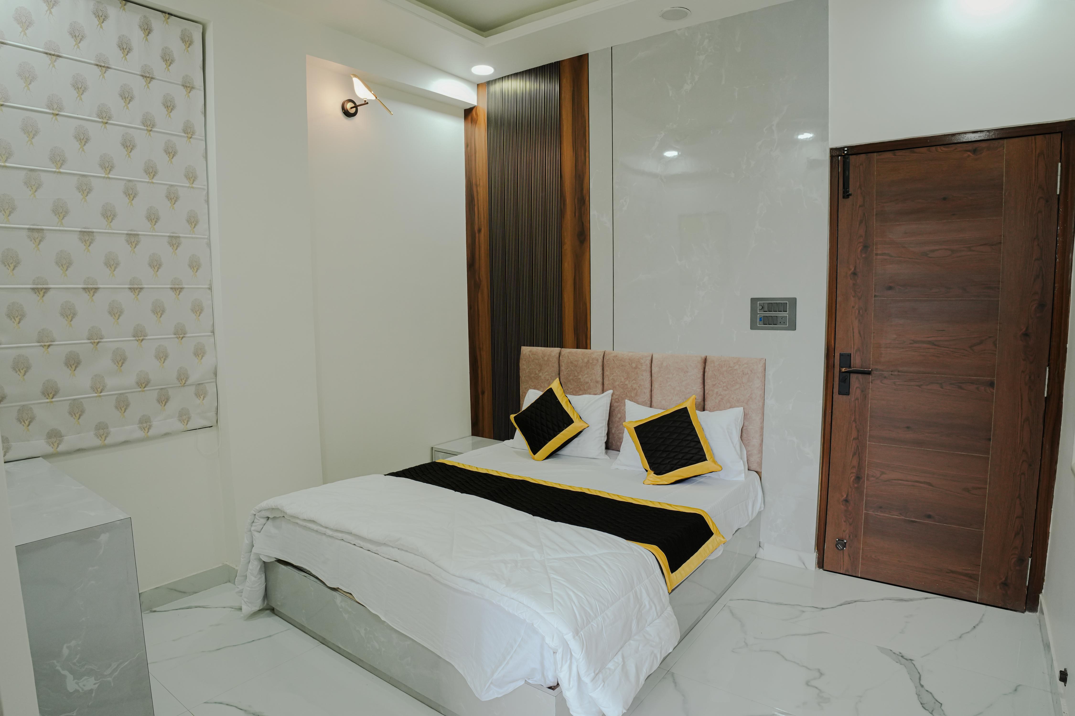 Nivasa | Chic 2BHK Suite - Tap to explore photos