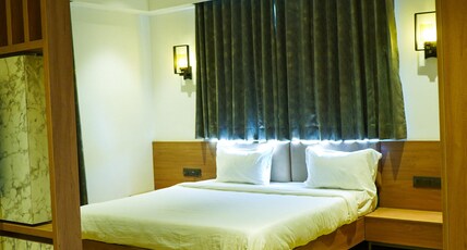 HOTEL RIVERSIDE GREENS Room Type - Studio Room