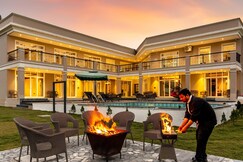 Sukh Saklana Haveli: Suites