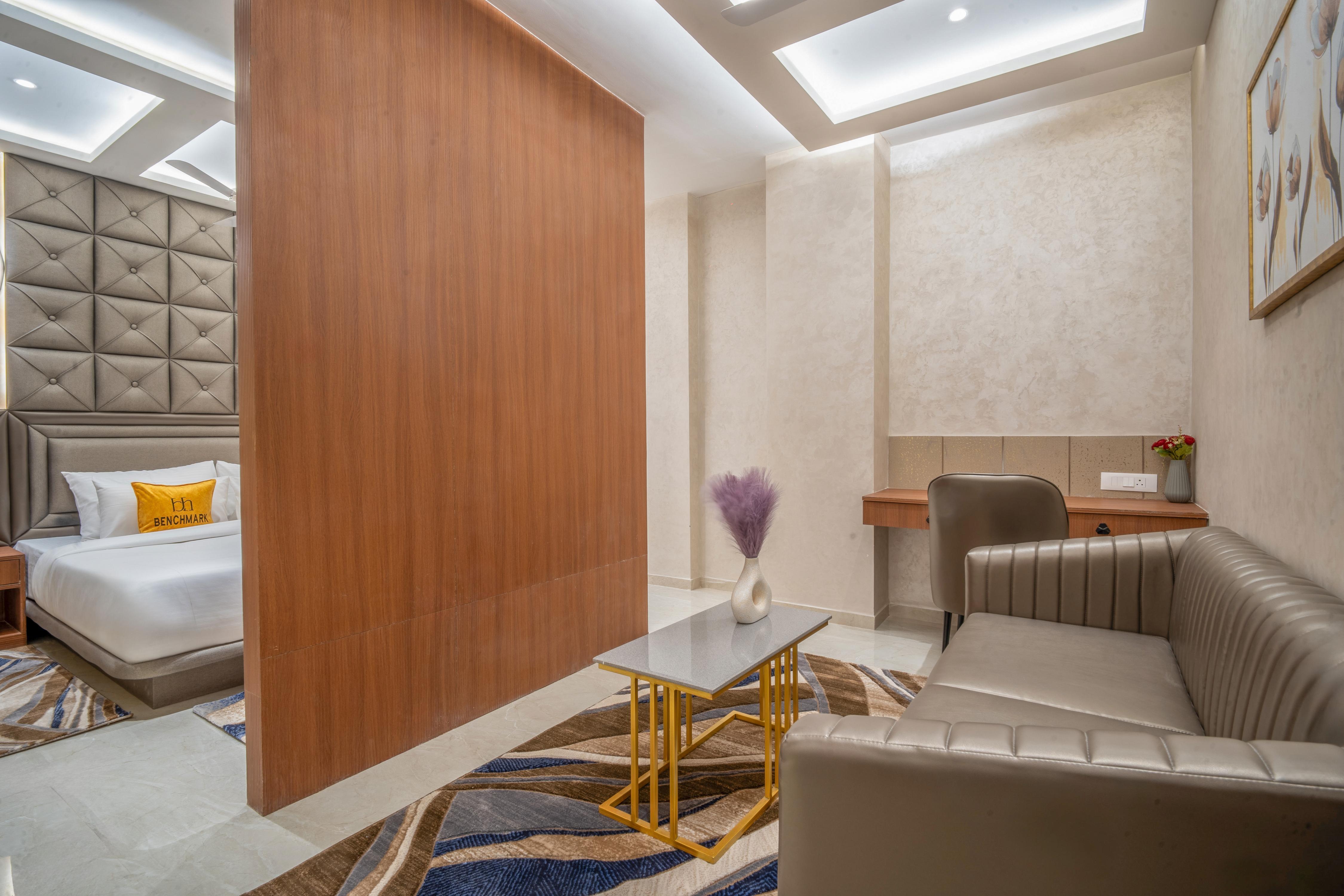 Benchmark Select, Star Square Room Type - Presidential Bathtub Suite