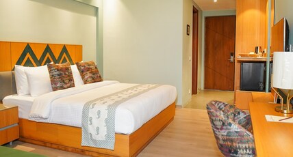 Sukama Resort And Spa Room Type - Luxury Room With Himalays view