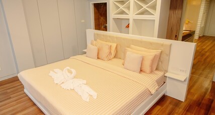 Nova Pattaya Sea View Room Type - City View
