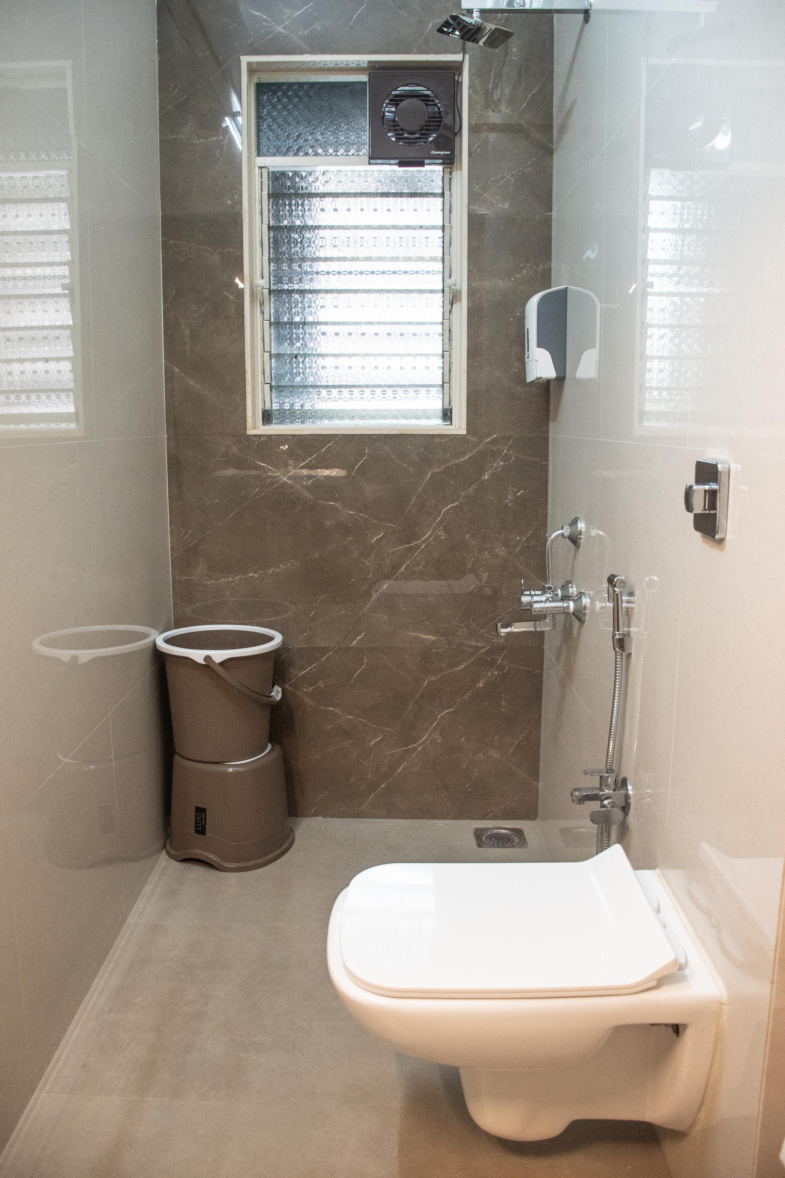 Westbay Biz Dreams Hotel & Suites - Tap to explore photos