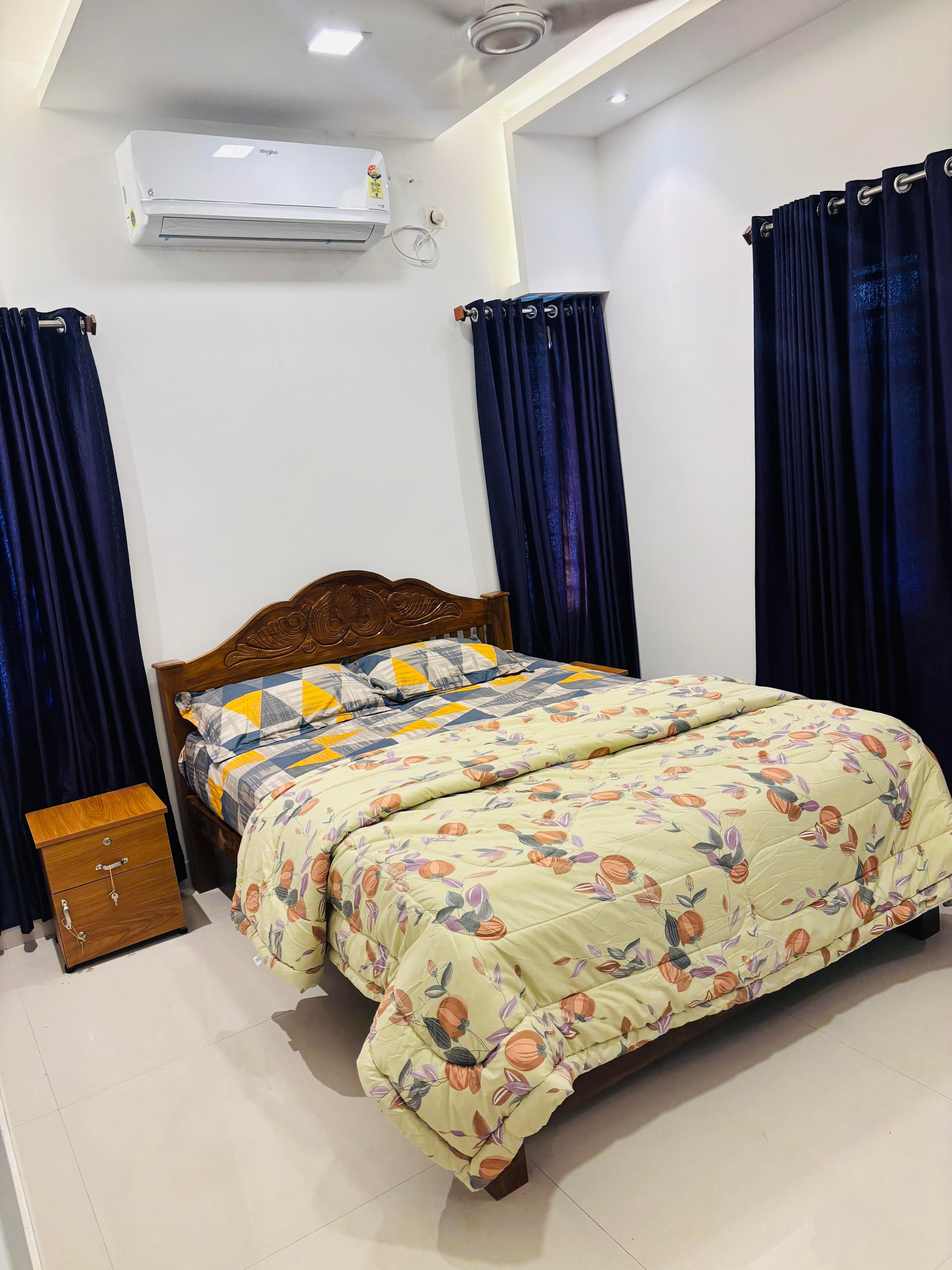 Luxurious 2bhk - Tap to explore photos