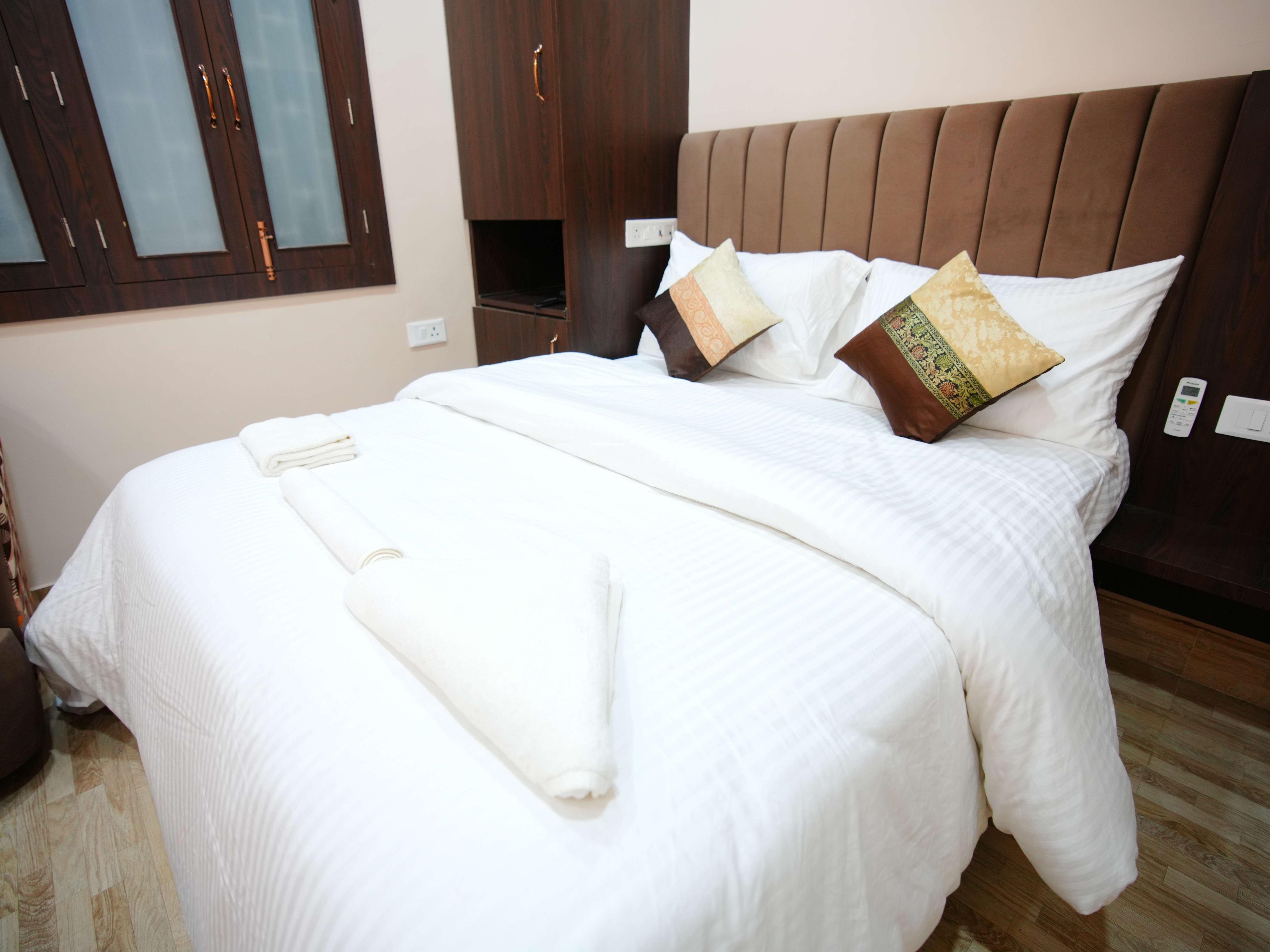 Avimukta Kashi | Bed & Breakfast Room Type - Deluxe A/c Room