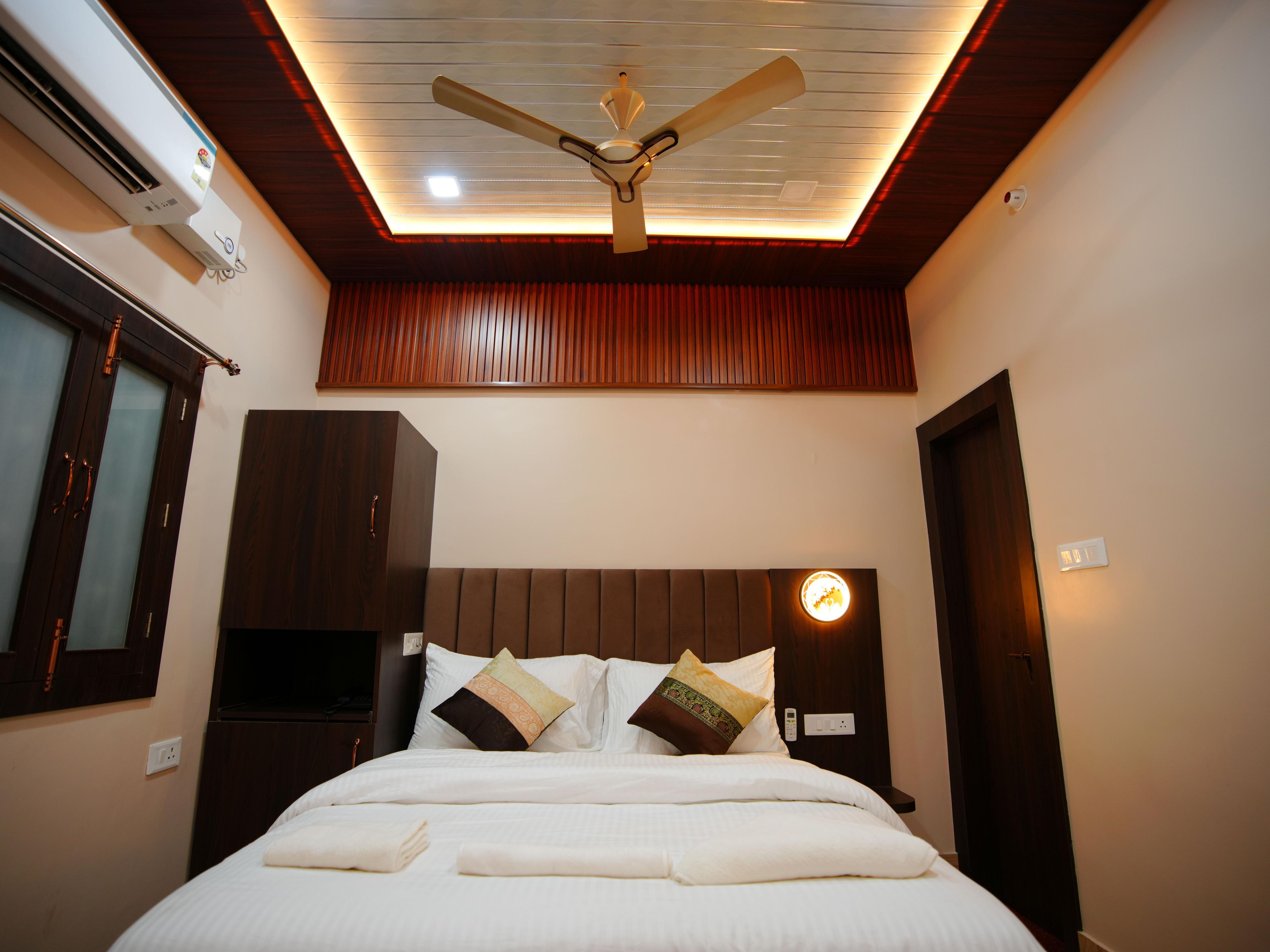 Avimukta Kashi | Bed & Breakfast