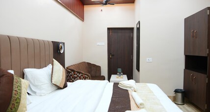 Avimukta Kashi | Bed & Breakfast Room Type - Executive room