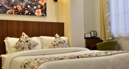 Kynjing Suites Room Type - Deluxe Room