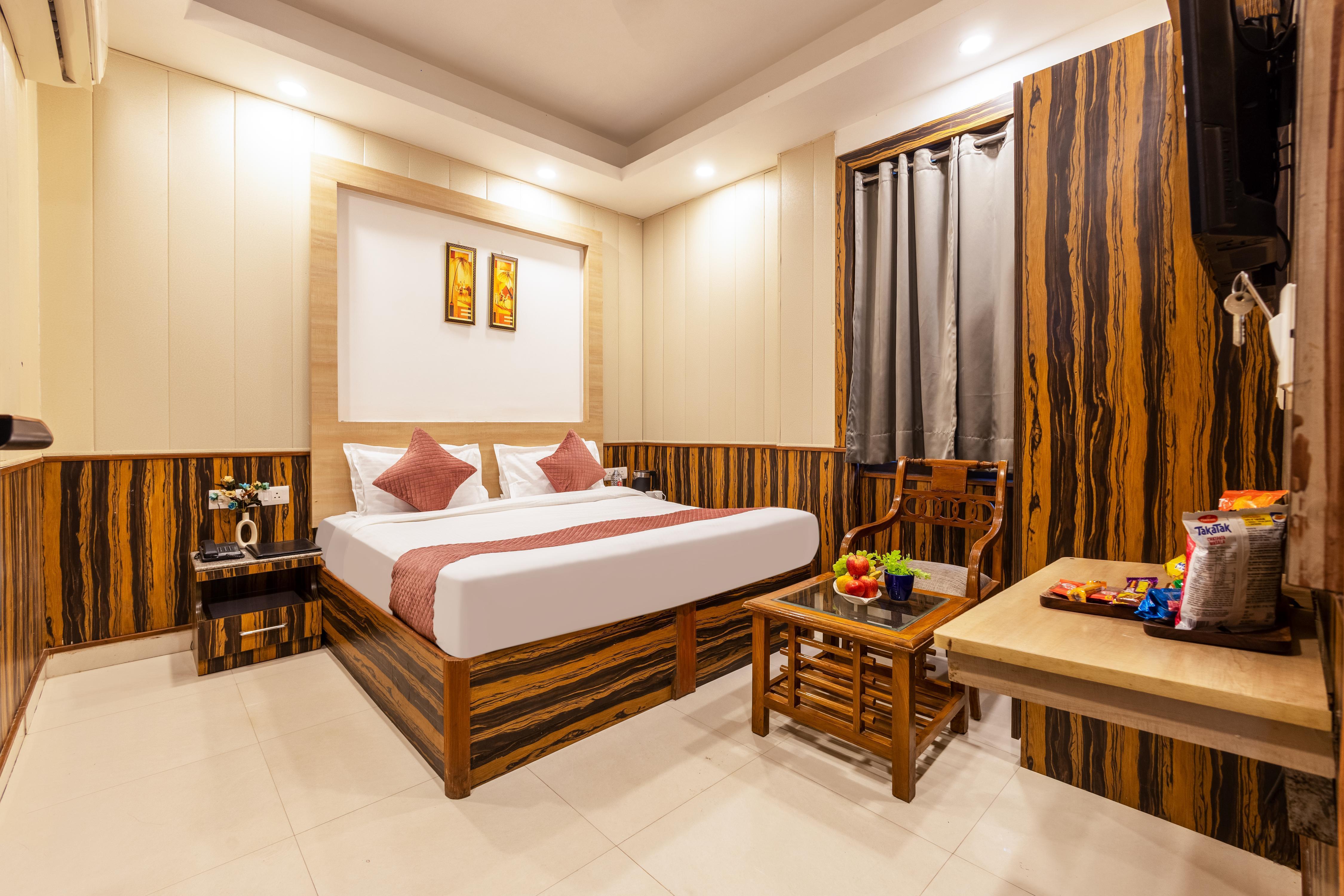 Hotel Admire Inn Sec-44 by ASPL Room Type - Deluxe Room