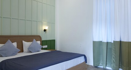 White Poppy Lake Side Hostel Room Type - Deluxe Room