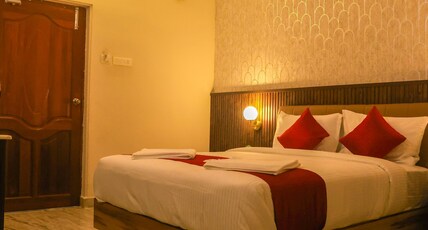 Castle 360 Inn Room Type - Classic Comfort Room