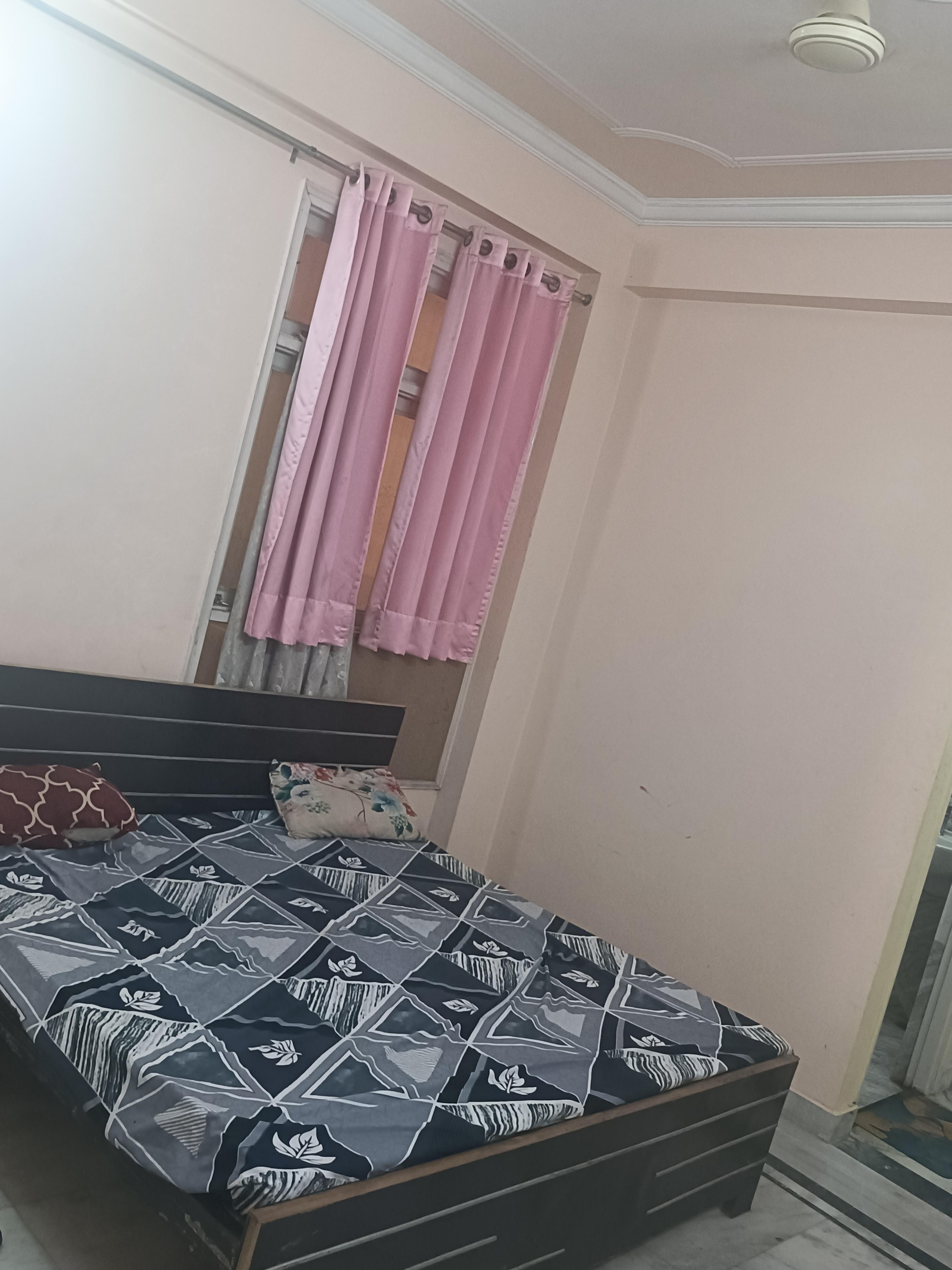 HOTEL SILVER COIN - Tap to explore photos