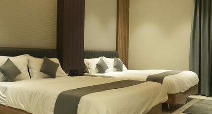 Dolphin Resort Room Type - Luxury Family Suite with Waterpark View Dolphin Resort Room Type - Luxury Family Suite with Waterpark View